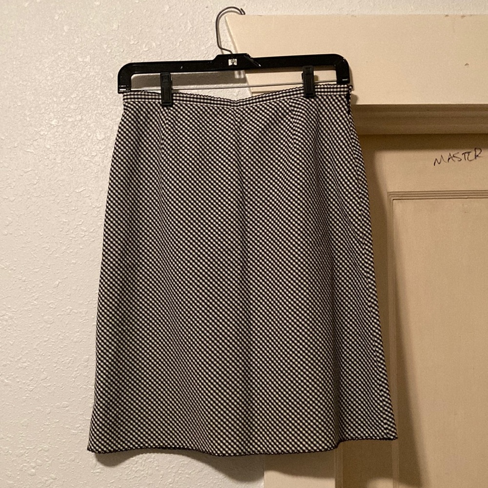 Liz Claiborne aline skirt